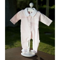 Pijama rosa con botones