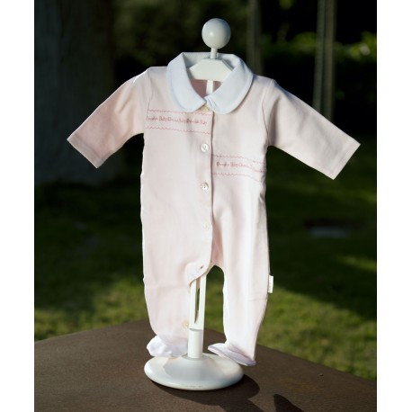Pijama rosa con botones