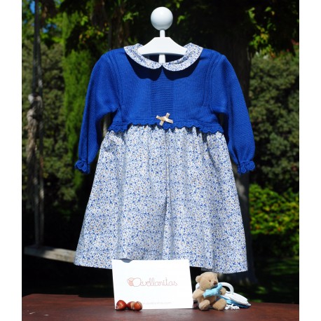 Vestido de flores azules